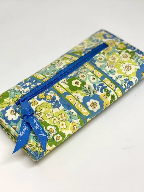 Vera Bradley Accessories - Vera Bradley vintage wallet